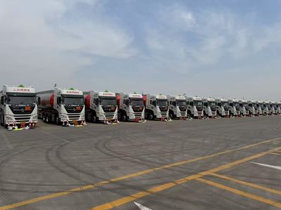 東營(yíng)新增30臺(tái)智能安防危貨車(chē)輛，北斗定位系統(tǒng)為運(yùn)輸安全再添保障